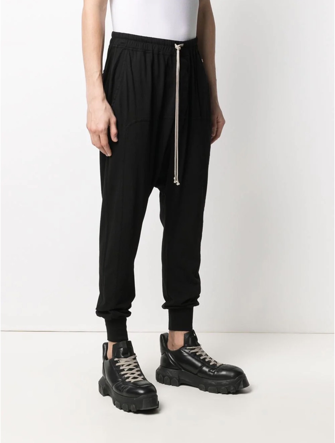 long summer thin black Ro Owens loose solid suspension youth dark middle waist leisure Owens pants RSPE
long summer thin black Ro Owens loose solid suspension youth dark middle waist leisure Owens pants RSPE