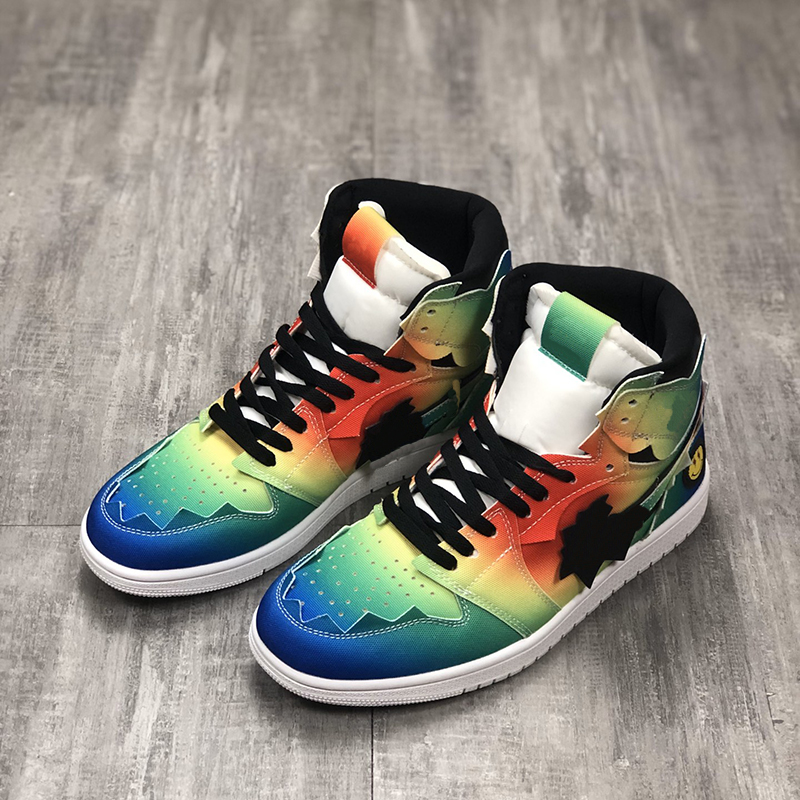 2021 Top Quality Jumpman 1 white classical Basketball Shoes JBalvin 1s Joint smiling face rainbow tie-dye Designer Fashion Sport Running sho
2021 Top Quality Jumpman 1 white classical Basketball Shoes JBalvin 1s Joint smiling face rainbow tie-dye Designer Fashion Sport Running sho