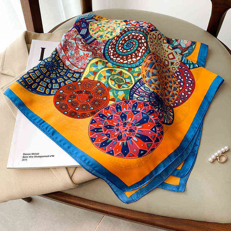 70x70cm Square Neck Silk Scarf 2022 Top Women Fashion Scarves for Ladies New Print Foulard Shawls Wraps Office Small Hair Hijab Y220228