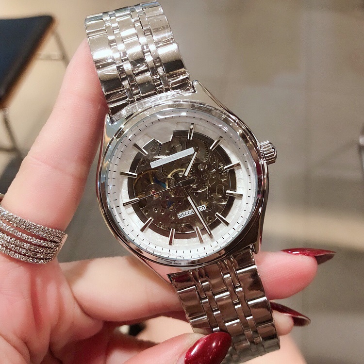 2021 high quality luxury mens watches Three stitches automatic Mechanical watch designer wristwatches Top brand steel strap Casual sports style
2021 high quality luxury mens watches Three stitches automatic Mechanical watch designer wristwatches Top brand steel strap Casual sports style