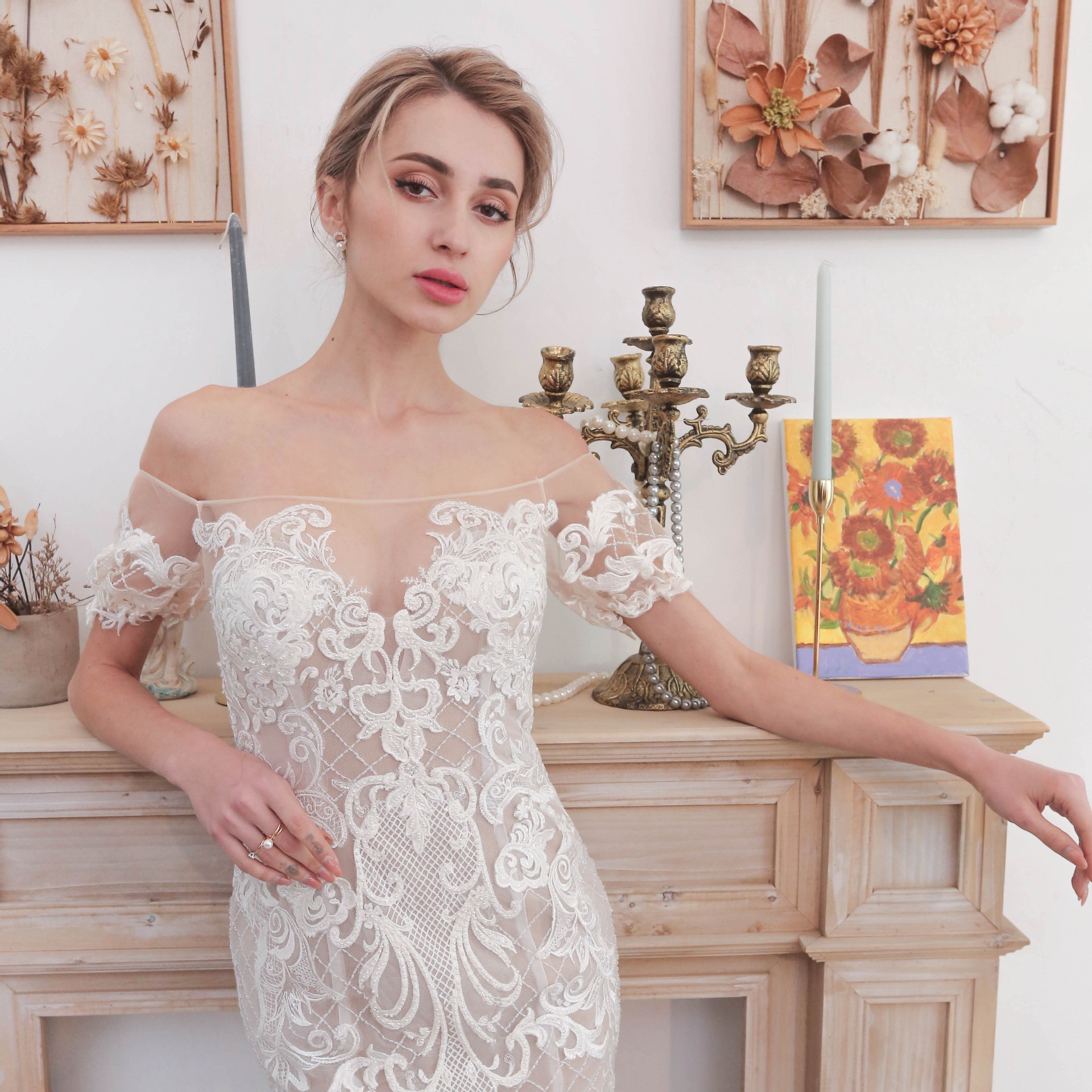 2022 Mermaid Wedding Dresses Off-shouder V-neck Custom made Appliques Race Sweep Train White Ivory Bridal Gowns