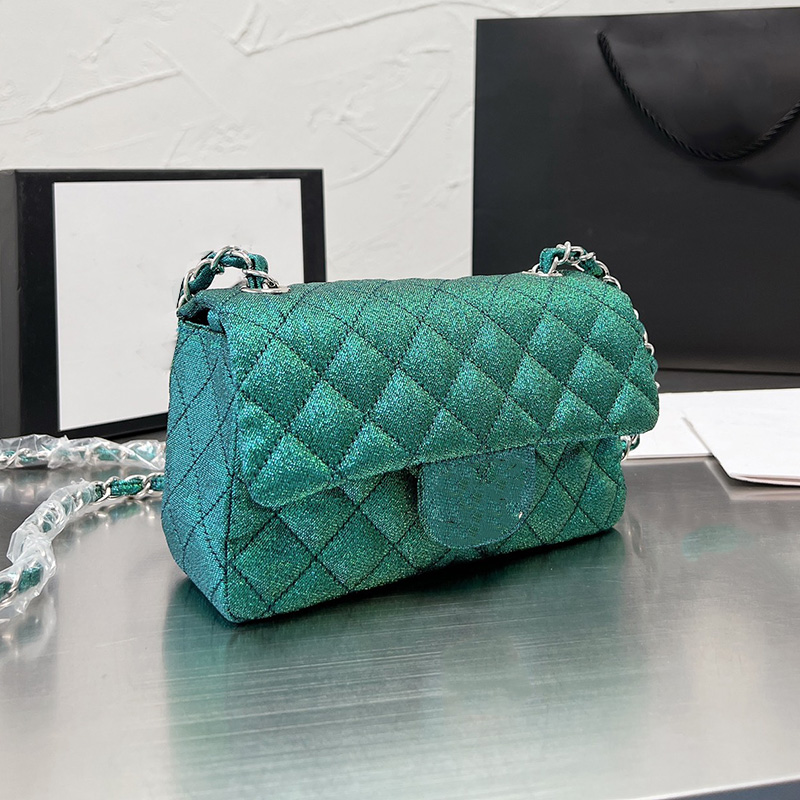 2022Ss Summer Tweed Classic c Mini Flap Chain Bags Silver Metal Hardware Quilted Matelasse Crossbody Shoulder Purse France Womens Designer Luxury Handbags 20C, Box
2022Ss Summer Tweed Classic c Mini Flap Chain Bags Silver Metal Hardware Quilted Matelasse Crossbody Shoulder Purse France Womens Designer Luxury Handbags 20C, Box