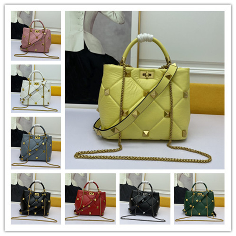 Designer Luxury new trendy nappa pattern Roman Studs Shoulder Bag with chain High Quality Genuine Leather Rivet Messenger Flap Stud Bag Hand
Designer Luxury new trendy nappa pattern Roman Studs Shoulder Bag with chain High Quality Genuine Leather Rivet Messenger Flap Stud Bag Hand