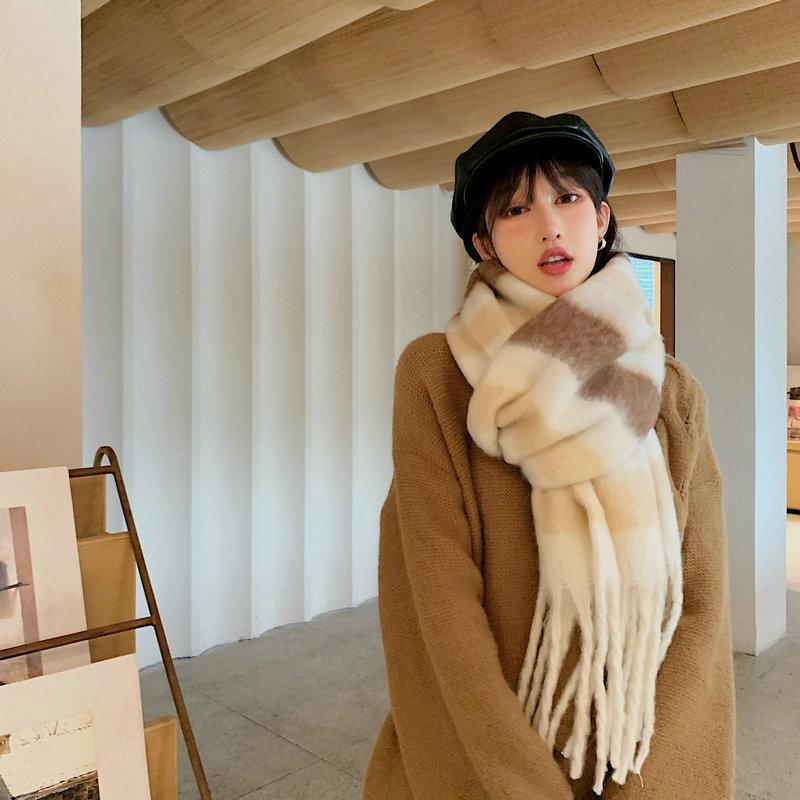 Scarves Arrival Comfortable Thick Soft Cute Striped Scarf Warm Temperamental Fresh Simple Vintage High Quality Knit Tassel Shawl
Scarves Arrival Comfortable Thick Soft Cute Striped Scarf Warm Temperamental Fresh Simple Vintage High Quality Knit Tassel Shawl