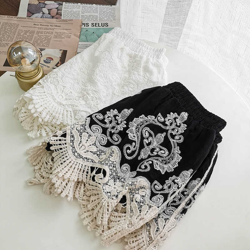 Women Elastic Waist Mini Shorts Fashion Summer Beach Hollowing Embroidery Beach Ssexy Hort Shorts Femme 210611
