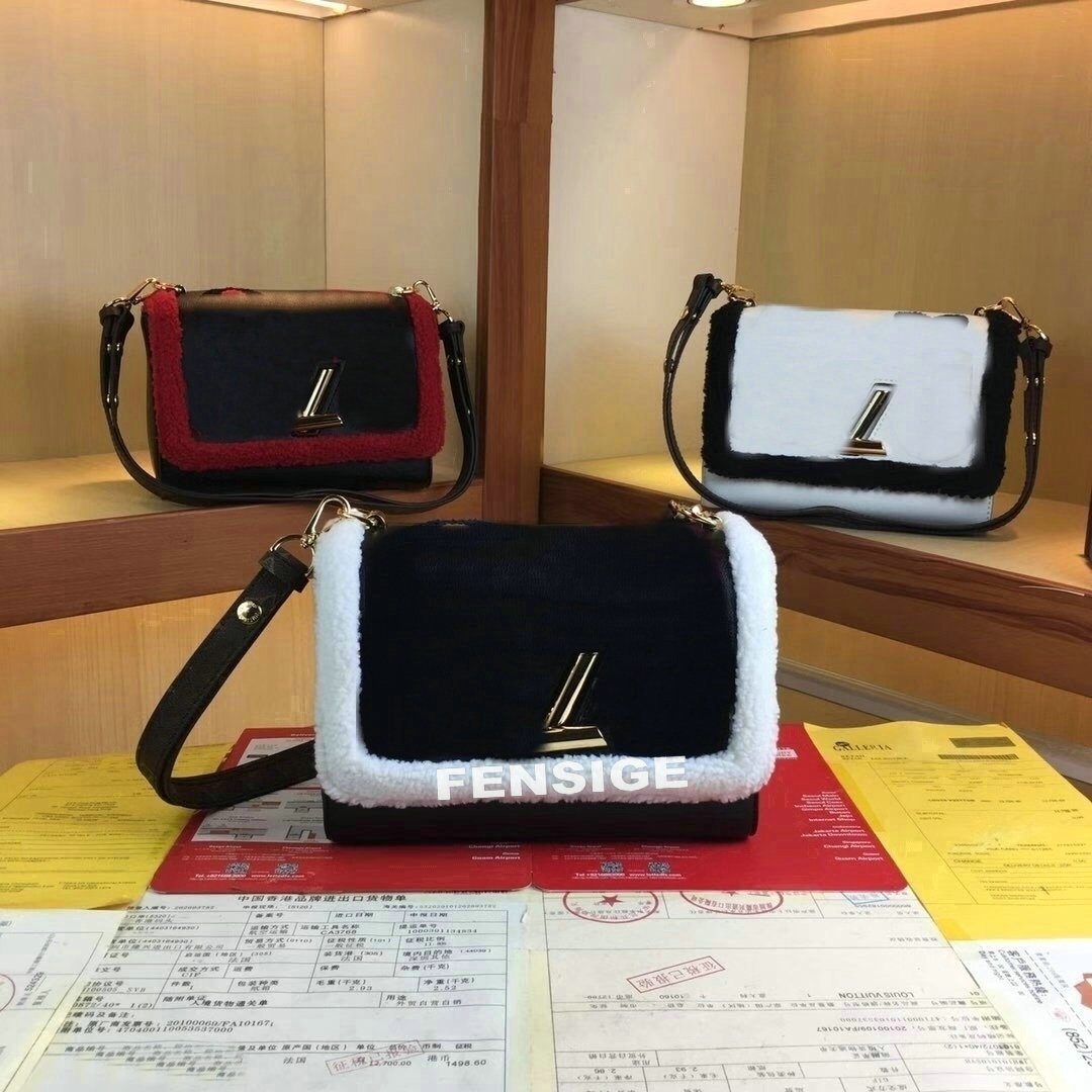 Teddy Twist handbag Women Leather Mini Shoulder bags luxury designer bags Duplex Printing Handbags Purses wallet bag M56976 m50273 m50272, Others
Teddy Twist handbag Women Leather Mini Shoulder bags luxury designer bags Duplex Printing Handbags Purses wallet bag M56976 m50273 m50272, Others