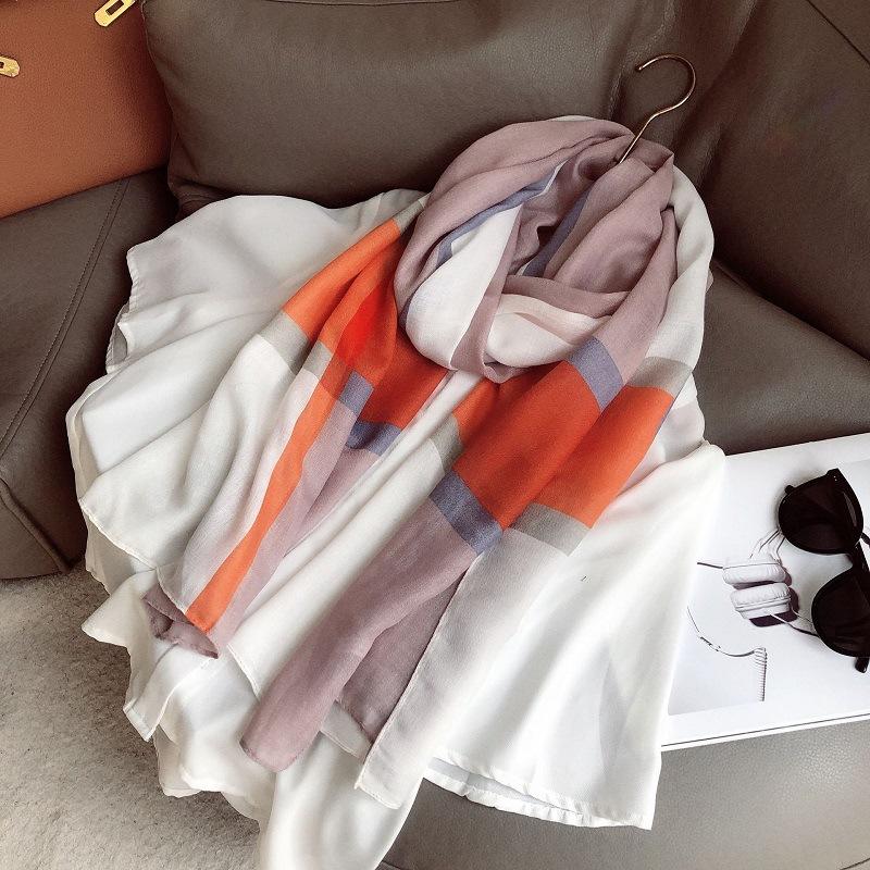 Scarves PHLE Spring/summer Cotton Scarf Female Summer Beach Travel Sunscreen Towel Big Shawl Silk
Scarves PHLE Spring/summer Cotton Scarf Female Summer Beach Travel Sunscreen Towel Big Shawl Silk