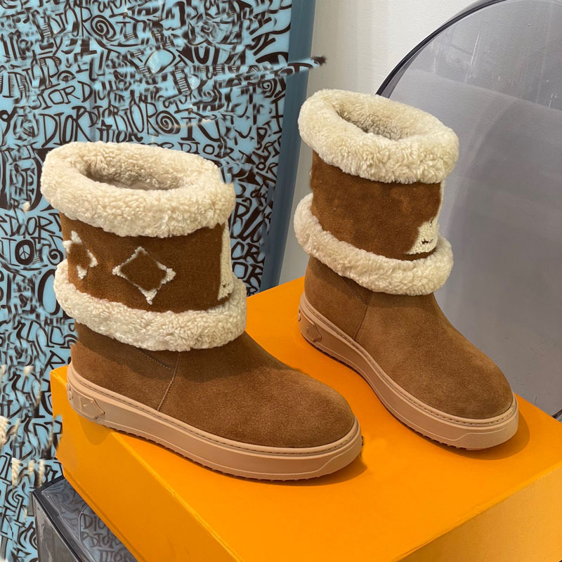 2022 designers snow boots women fashion soft leather flat girls casual winter brown shoe with fur half boot black Snows Sneakers Keep warm size 35-41, Style 1
2022 designers snow boots women fashion soft leather flat girls casual winter brown shoe with fur half boot black Snows Sneakers Keep warm size 35-41, Style 1