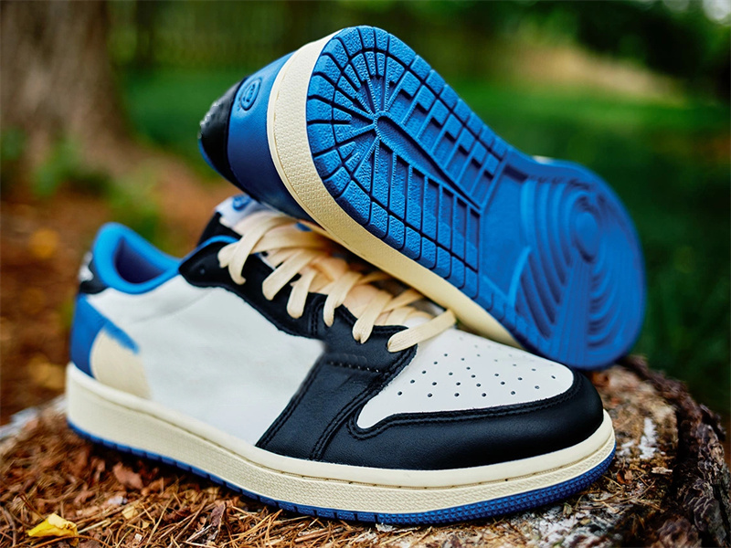 Travis Scotts x 1 Low OG Mens Basketball Shoes Fragment Jumpman 1s Military Blue Designer Sports Sneakers Size US7-13, Clear
Travis Scotts x 1 Low OG Mens Basketball Shoes Fragment Jumpman 1s Military Blue Designer Sports Sneakers Size US7-13, Clear