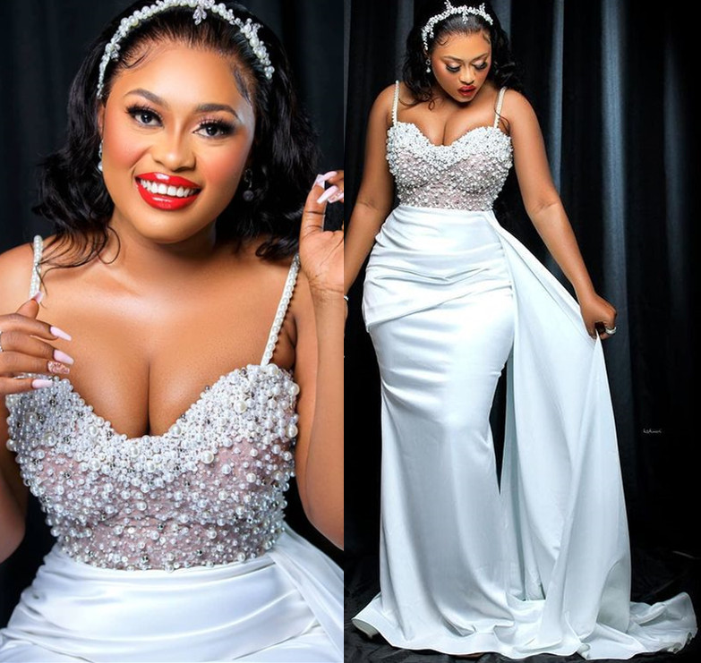 2021 Plus Size Arabic Aso Ebi Mermaid Sexy Pearls Wedding Dress Spaghetti Satin Sweep Train Zipper Bridal Gowns Dresses ZJ177, Red
2021 Plus Size Arabic Aso Ebi Mermaid Sexy Pearls Wedding Dress Spaghetti Satin Sweep Train Zipper Bridal Gowns Dresses ZJ177, Red
