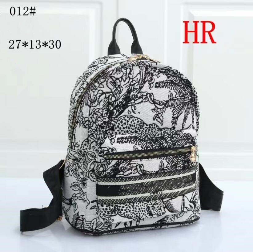 Luxury Backpacks Classic Fashion Bag Women Men Leather 27cm Backpack Duffel Bags Unisex ShoulderBags Handbags Purses Tote DIO998R#, Box
Luxury Backpacks Classic Fashion Bag Women Men Leather 27cm Backpack Duffel Bags Unisex ShoulderBags Handbags Purses Tote DIO998R#, Box