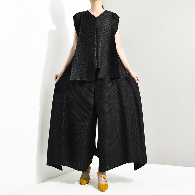 LANMREM Summer Fashion Temperament Women Loose Plus Casual Pleated Sleeveless Vest Loose Wide Leg Pants Suit TC194 210302