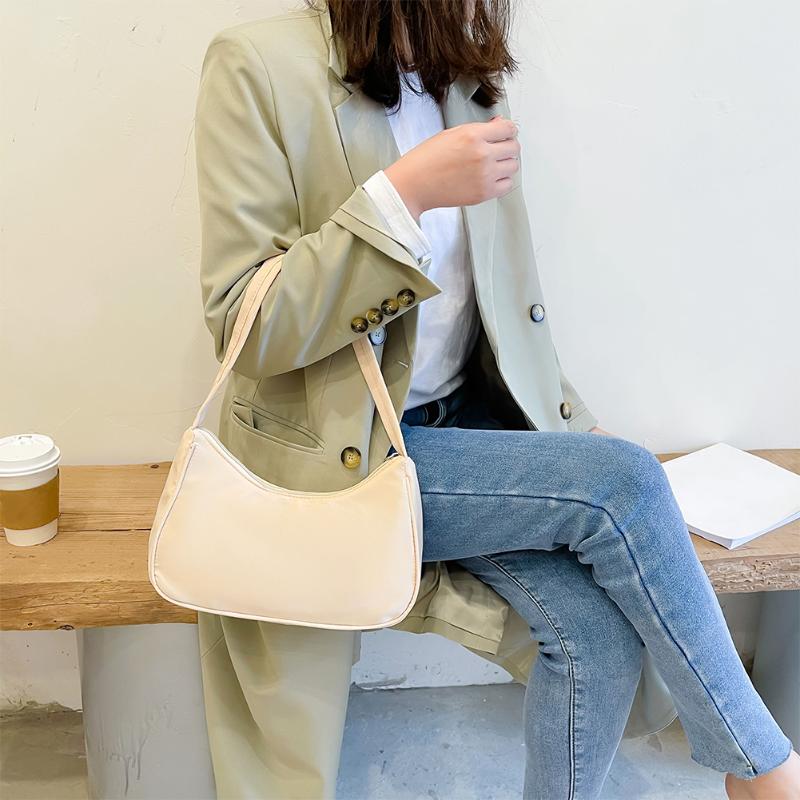 Fashion Solid Color Underarm Bags Nylon Hobos Bags Women Zipper Shoulder Bag Tote Bag 2021 Fashion New, Black
Fashion Solid Color Underarm Bags Nylon Hobos Bags Women Zipper Shoulder Bag Tote Bag 2021 Fashion New, Black