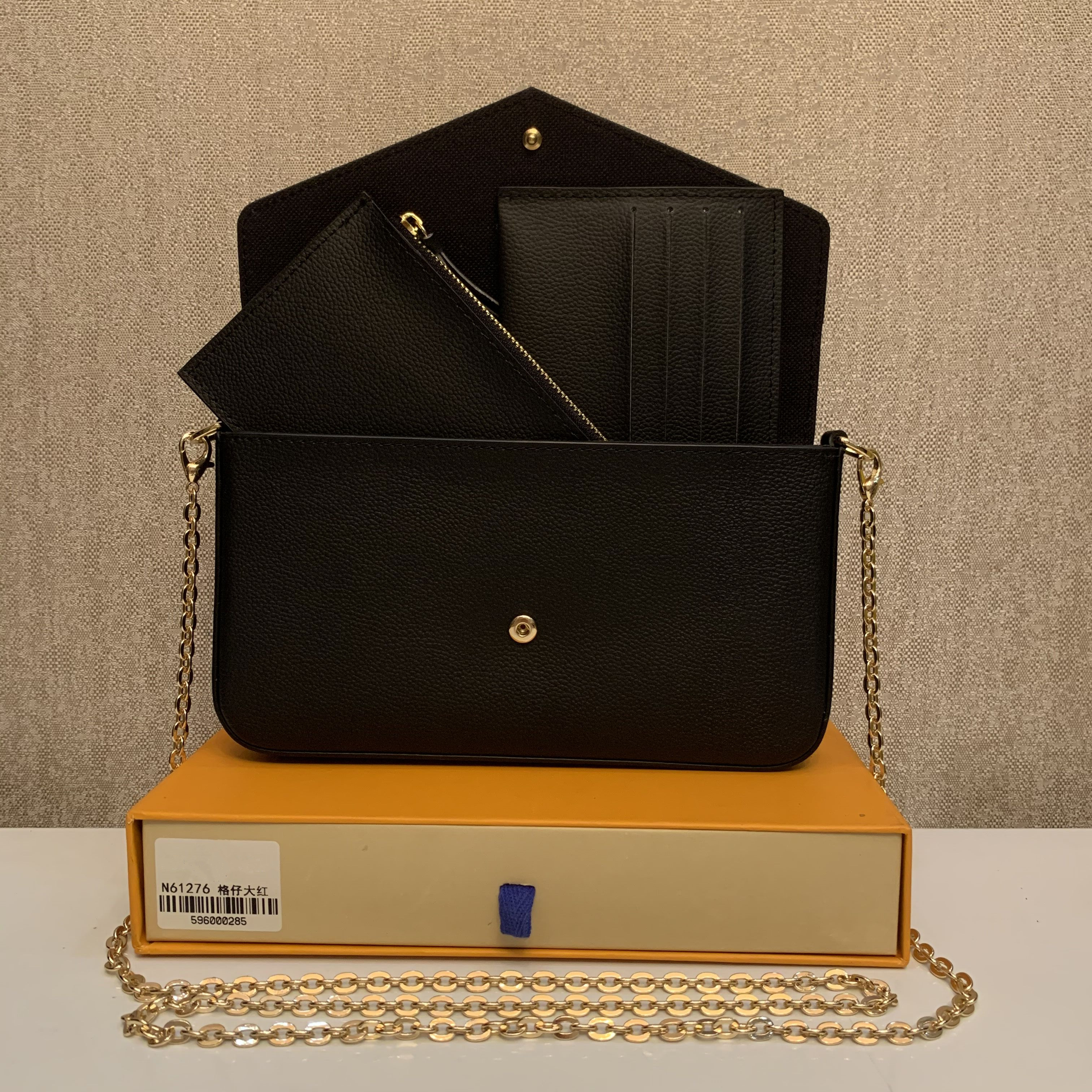 new 3piece set luxurys handbags chain shoulder bag designers crossbody bag style women handbags and purse new style, Whit box
new 3piece set luxurys handbags chain shoulder bag designers crossbody bag style women handbags and purse new style, Whit box
