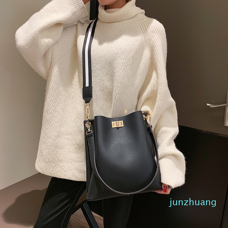 Designer- Women PU Leather Handbag Designer Black Bucket Vintage Shoulder Bag Ladies Casual Messenger Bag, Pink
Designer- Women PU Leather Handbag Designer Black Bucket Vintage Shoulder Bag Ladies Casual Messenger Bag, Pink
