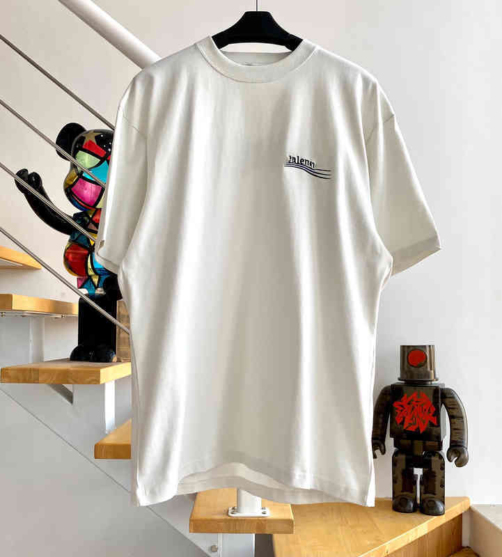 Hoodies Balencaigas T-shirts Designers Winter New Melting Embroidered Cola Short Sleeve T-shirtNAQY, Beige gray
Hoodies Balencaigas T-shirts Designers Winter New Melting Embroidered Cola Short Sleeve T-shirtNAQY, Beige gray