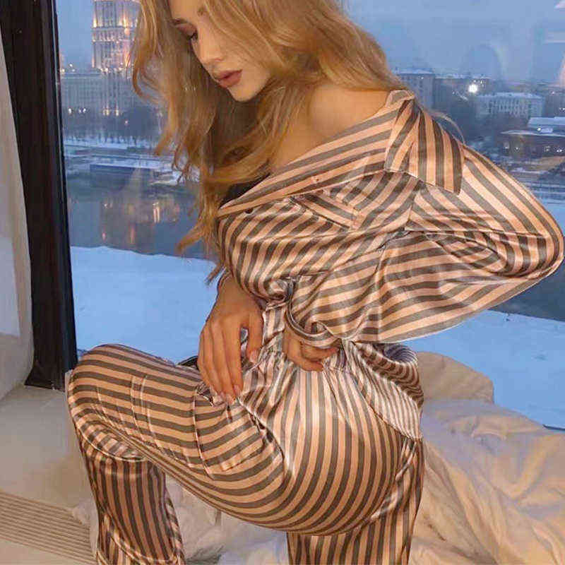 2 Piece Set Winter Pajama for Women Long Striped Elegant Sleepwear Pyjamas Satin Silk Lounge Pjamas Home Clothes Christmas Gift 211112wtt