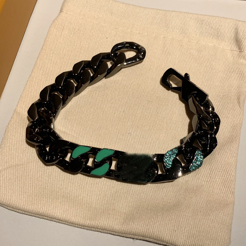 2021 hot selling Quality Silver Titanium Steel Bracelet Men and Women Lovers Bracelet Chain Fashion Personality Hip-hop Bracelet Supply
2021 hot selling Quality Silver Titanium Steel Bracelet Men and Women Lovers Bracelet Chain Fashion Personality Hip-hop Bracelet Supply