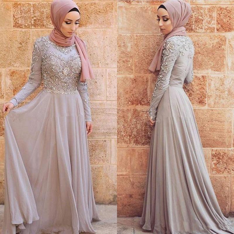 Sparkly Muslim A Line Wedding Dresses Crystals Bride Dress Pearls Beaded Saudi Arabic Dubai Abaya Long Sleeves Chiffon Formal Reception Bridal Gowns 2