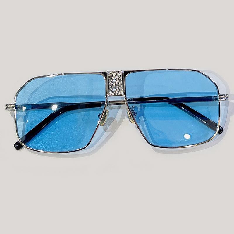 Sunglasses 2021 Fashion Vintage Pilot Gradient Men's UV400 Classic Driving Travel Outdoor Shades For Male Lentes De Sol Hombre
Sunglasses 2021 Fashion Vintage Pilot Gradient Men's UV400 Classic Driving Travel Outdoor Shades For Male Lentes De Sol Hombre
