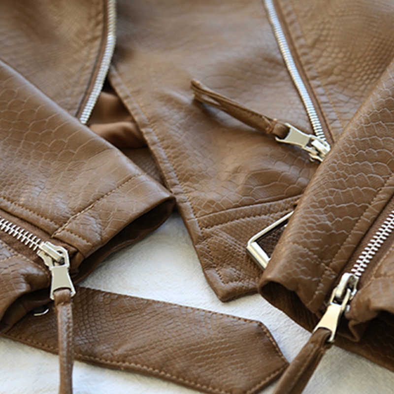 Ailegogo Spring Autumn Women Faux Leather Jacket Streetwear Khaki Leather Coat Biker Moto Jacket with Belt Female Outerwear 210908