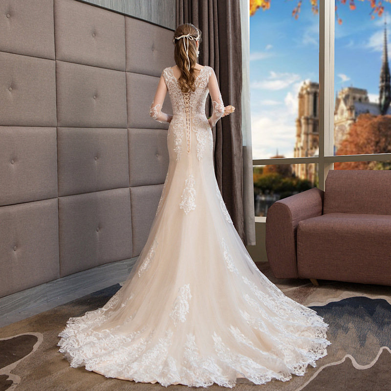 Vintage Long Sleeves Lace Mermaid Wedding Dresses Bridal Gowns Crew Neck Appliqued Court Train Autumn Winter Bride Dress Plus Size robe de mariée 2021