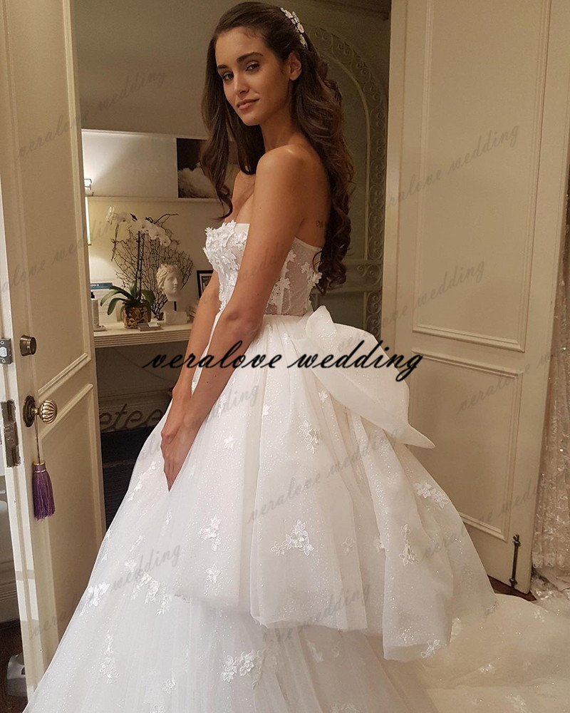 Strapless Wedding Dress A Line Tulle Lace Appliques Bridal Gowns Country Garden Bride Gowns Robes de mariée