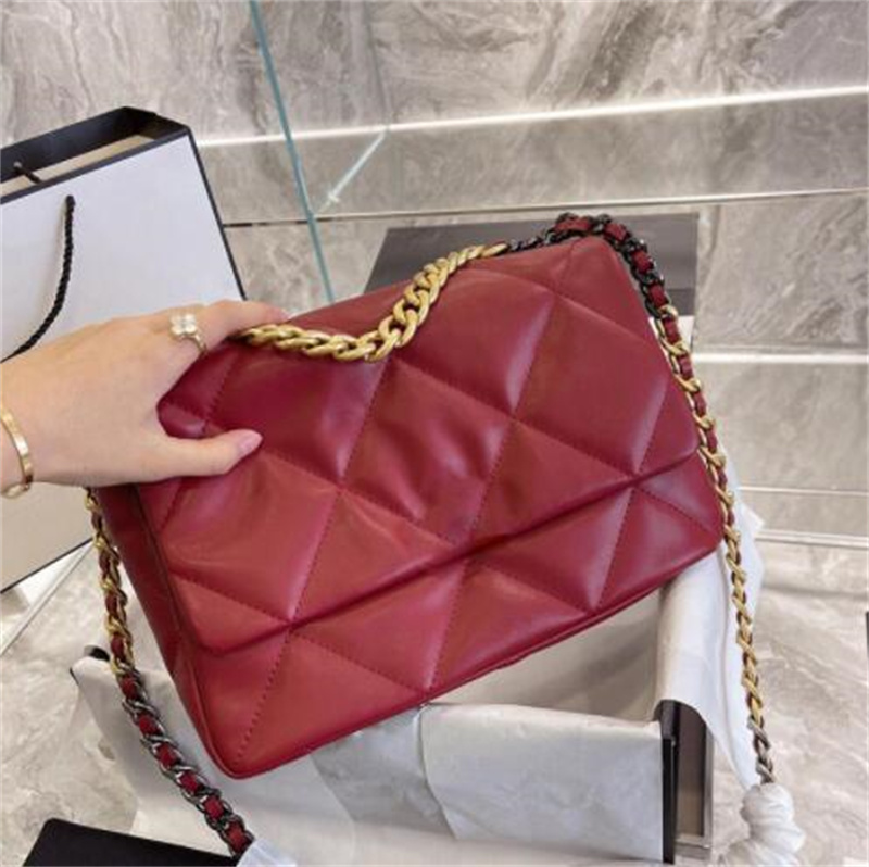 5A+ fashion 19 flap crossbody bags 2022 brand Luxurys Designers Women Bag gold chain shoulder purse pink pochett envelope wallet black clutch, 014
5A+ fashion 19 flap crossbody bags 2022 brand Luxurys Designers Women Bag gold chain shoulder purse pink pochett envelope wallet black clutch, 014