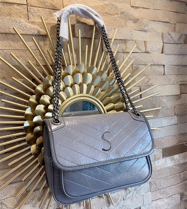 Top quality Genuine Leather Evening Luxury Designer Bags Chain Women's men mini Shoulder Bag free tote Original Crossbody Y handbags fa
Top quality Genuine Leather Evening Luxury Designer Bags Chain Women's men mini Shoulder Bag free tote Original Crossbody Y handbags fa