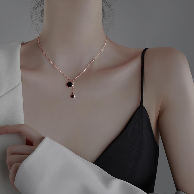 Chains 2021 Fashion Charm Silver Necklace Pendant Sexy Clavicle Chain Black For Women Jewelry
Chains 2021 Fashion Charm Silver Necklace Pendant Sexy Clavicle Chain Black For Women Jewelry