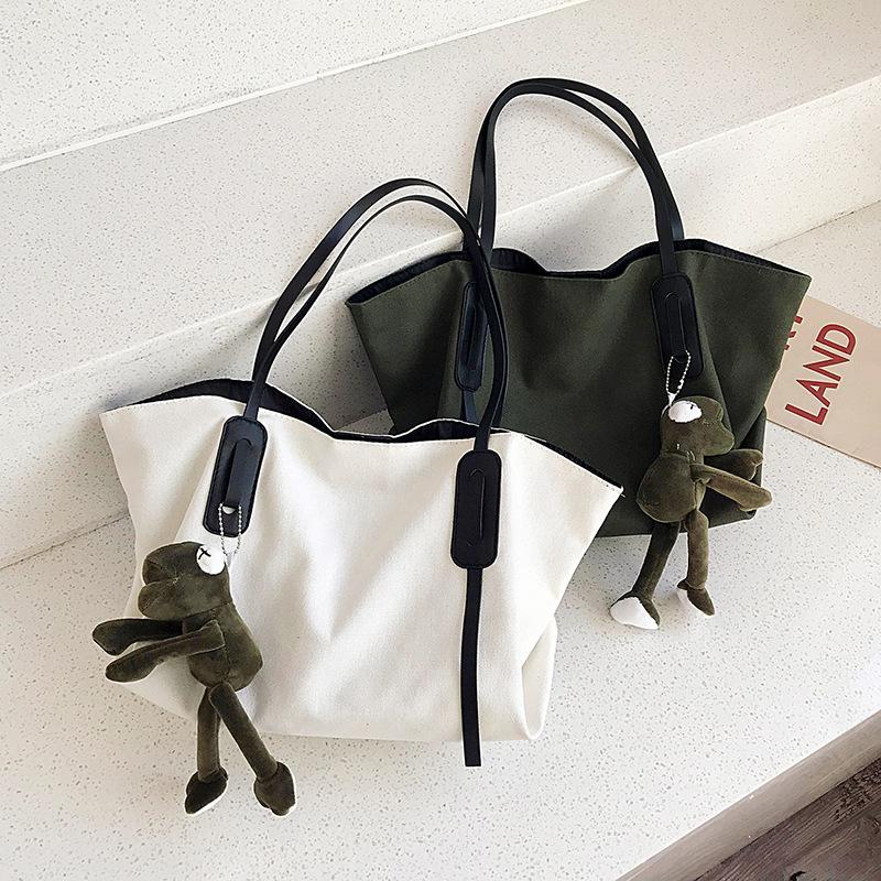 ShenYanFineLife. Canvas Shoulder Bag. For Women 2021. Large Capacity. New Trendy Korean Version. Simple & Versatile. -071, Black
ShenYanFineLife. Canvas Shoulder Bag. For Women 2021. Large Capacity. New Trendy Korean Version. Simple & Versatile. -071, Black