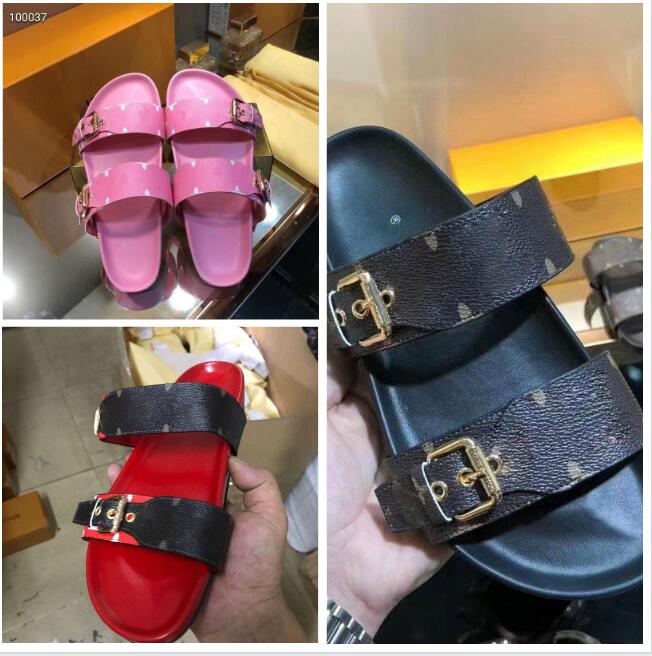2021 Classic slippers Summer woman beach Cartoon Big Head Slippers Designer Leather Flat woman Belt buckle sandals Hotel Bath men slippers