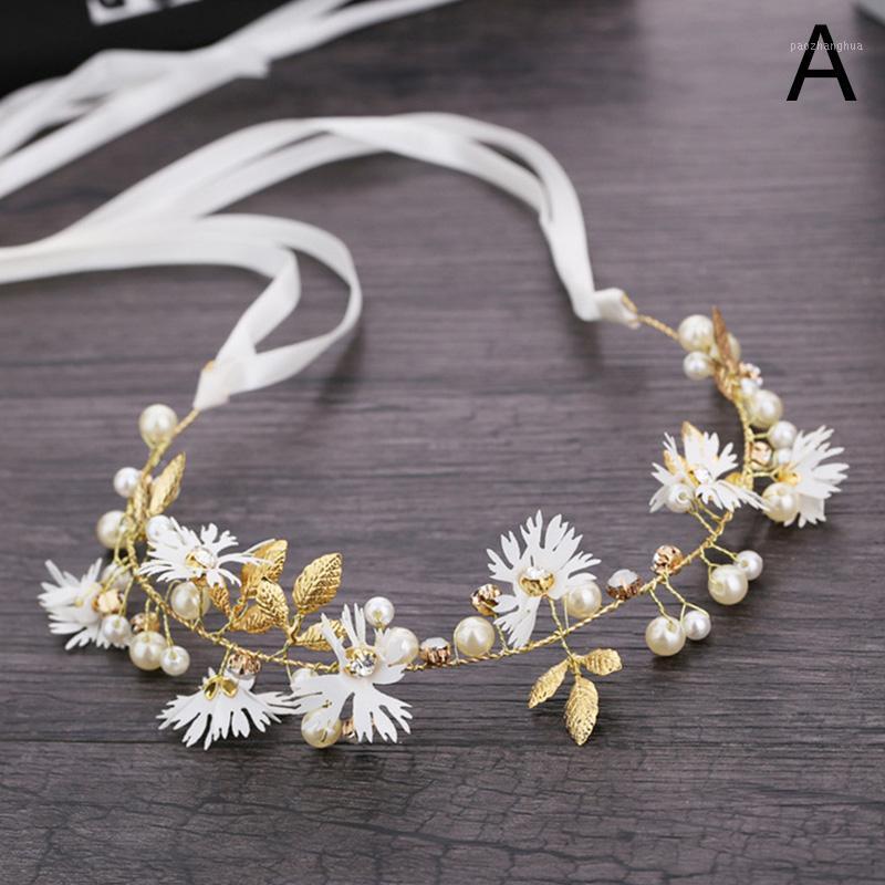 Hair Clips & Barrettes Simple Small Daisy Crystal Twisted Beads Handmade Headband Bridal Wedding Accessories Veil, Golden;silver
Hair Clips & Barrettes Simple Small Daisy Crystal Twisted Beads Handmade Headband Bridal Wedding Accessories Veil, Golden;silver