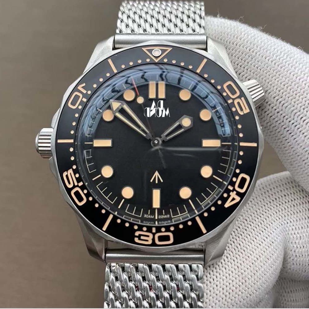 Ceramic Bezel 42mm No Time to Die Date Men Nato Sapphire Mens Watches Automatic Movement Machinery Steel Watch James bond 007 Skyfall 300M, Band 2
Ceramic Bezel 42mm No Time to Die Date Men Nato Sapphire Mens Watches Automatic Movement Machinery Steel Watch James bond 007 Skyfall 300M, Band 2