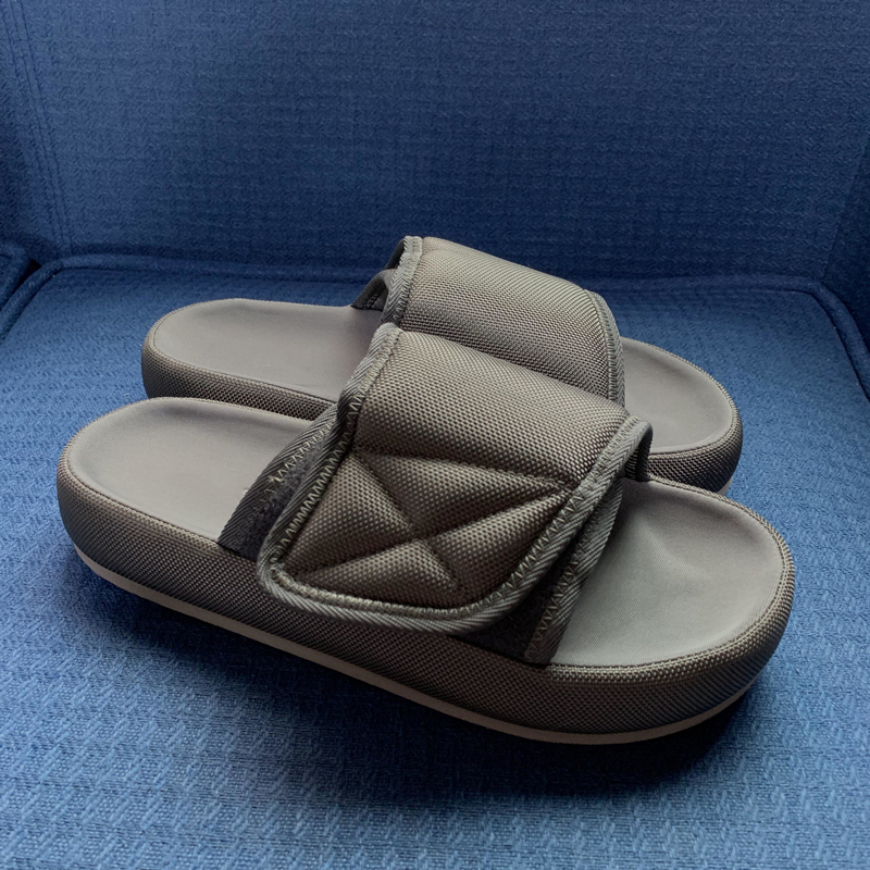 Simple designer sandals loose model Unisex summer waterproof nylon slippers Solid color comfortable household slippers can be worn outdoors
