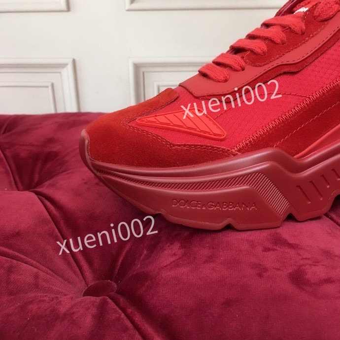 Top Quality Men Women boots Leather Casual Shoes Comfort Pretty Man Trainers Daily Lifestyle Skateboarding Black Suede hc210810, 01
Top Quality Men Women boots Leather Casual Shoes Comfort Pretty Man Trainers Daily Lifestyle Skateboarding Black Suede hc210810, 01