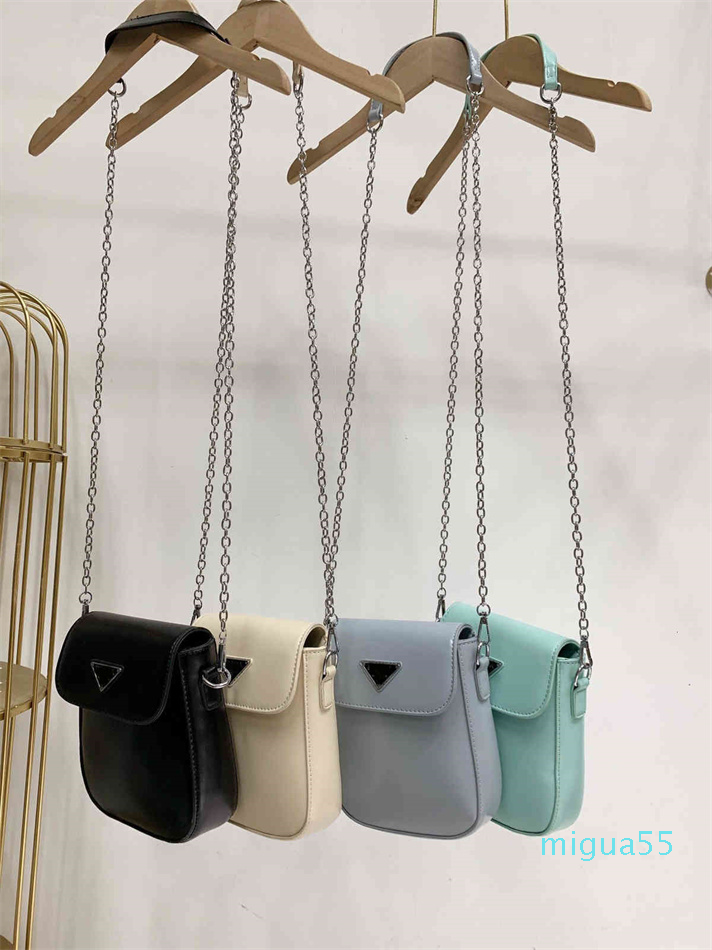 Designer Mini Cell Phone Bags High Quality Crossbody Shoulder Bag Classic Female Shopping Purse, Black
Designer Mini Cell Phone Bags High Quality Crossbody Shoulder Bag Classic Female Shopping Purse, Black