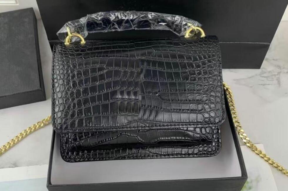 Designers black Shoulder Crossbody Bag fashion Handbag Purse Totes Gold silver black chain Alligator Crocodile Wallet Backpack Bags
Designers black Shoulder Crossbody Bag fashion Handbag Purse Totes Gold silver black chain Alligator Crocodile Wallet Backpack Bags