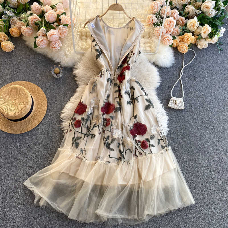 Women Fashion Round Neck Embroidered Flower Sleeveless High Waist Gauze A-line Dress Elegant Clothes Vestidos R361 210527