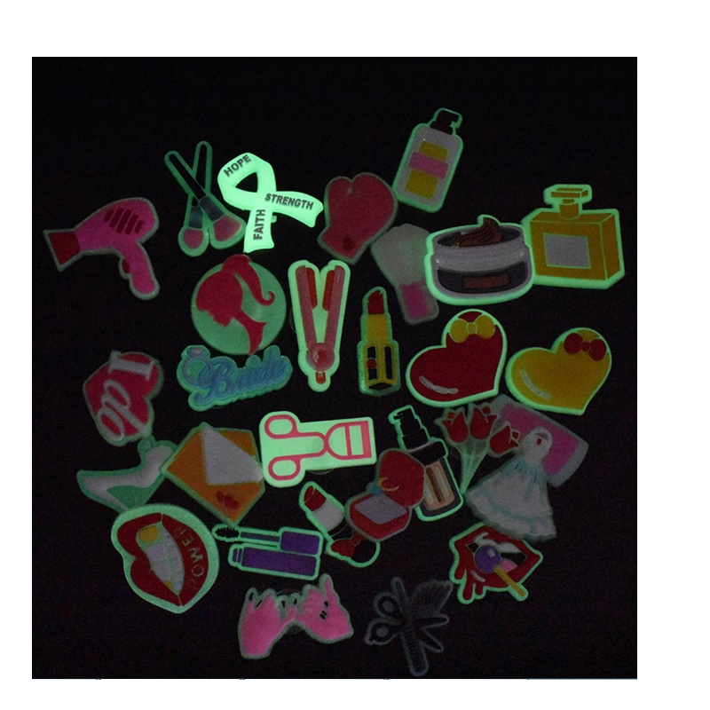 cute cartoon pvc shoe charms shoes buckles glow luminous buckle fit bracelets croc jibz shoes accessories girls kids gift
cute cartoon pvc shoe charms shoes buckles glow luminous buckle fit bracelets croc jibz shoes accessories girls kids gift