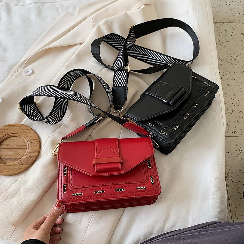Fashion Luxury Small Bag For Women 2021 PU Shoulder Bag Pure Color Handbags Crossbody Womens Little Messenger Bolsa, Beige
Fashion Luxury Small Bag For Women 2021 PU Shoulder Bag Pure Color Handbags Crossbody Womens Little Messenger Bolsa, Beige