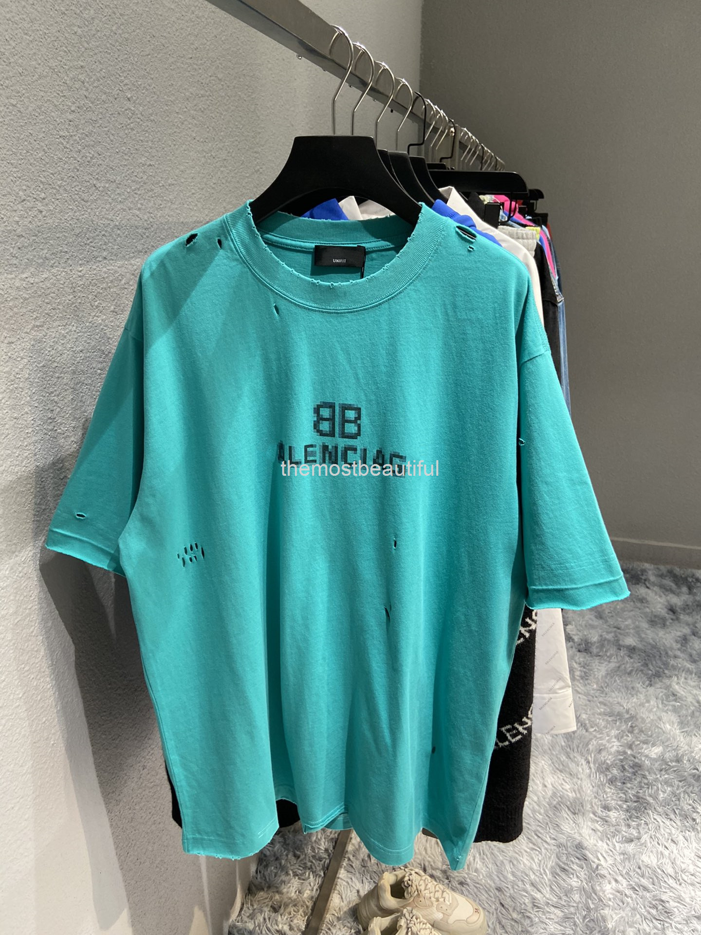 Women's T-Shirt Spring and summer high version b family phantom BB letter printing cover head hole round neck loose men's women's same T-shirt short, 2# packing bag
Women's T-Shirt Spring and summer high version b family phantom BB letter printing cover head hole round neck loose men's women's same T-shirt short, 2# packing bag