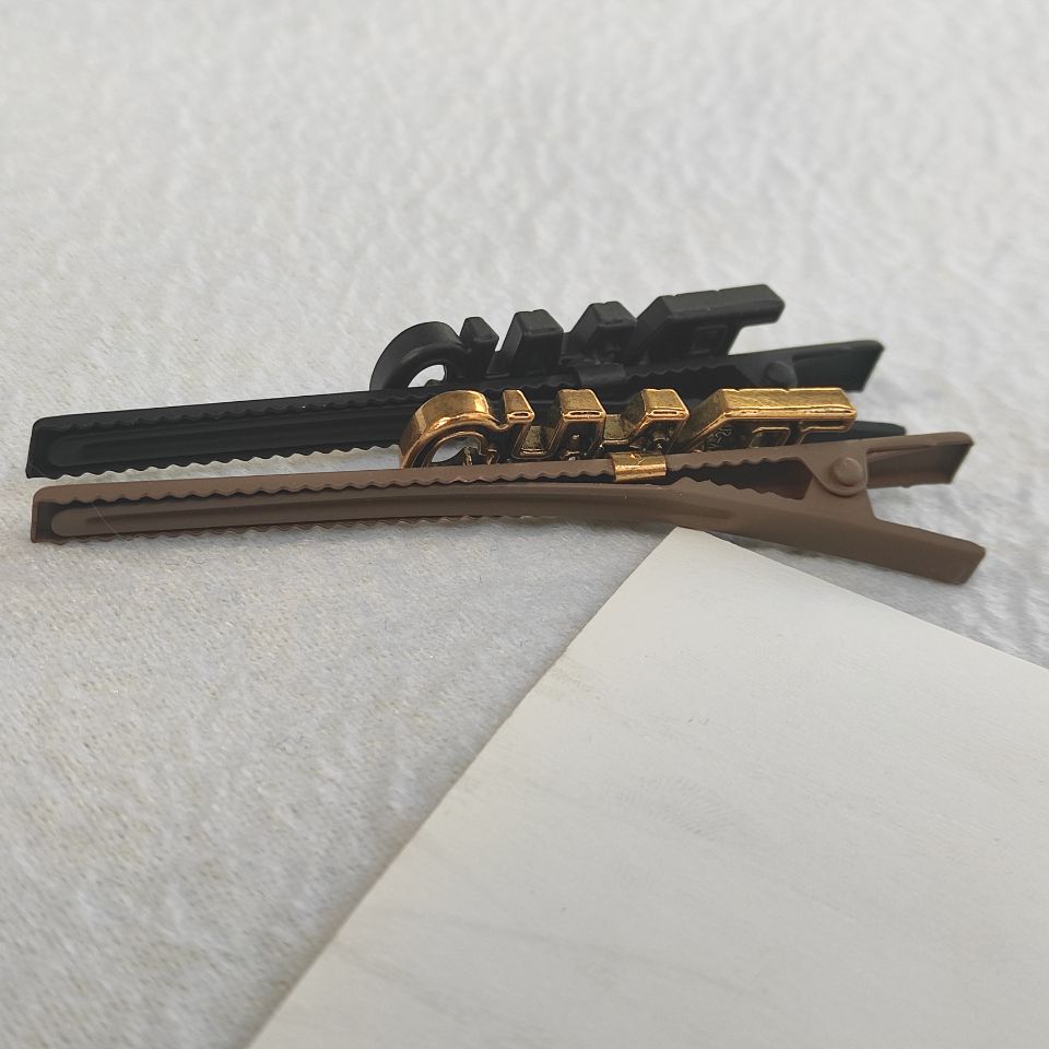 new fashion matel hair clips fashio hair clips symbo C Hair Accessories clips with Paper card
new fashion matel hair clips fashio hair clips symbo C Hair Accessories clips with Paper card