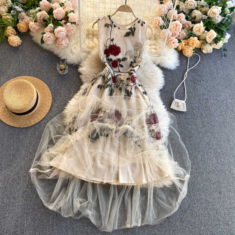 Women Fashion Round Neck Embroidered Flower Sleeveless High Waist Gauze A-line Dress Elegant Clothes Vestidos R361 210527