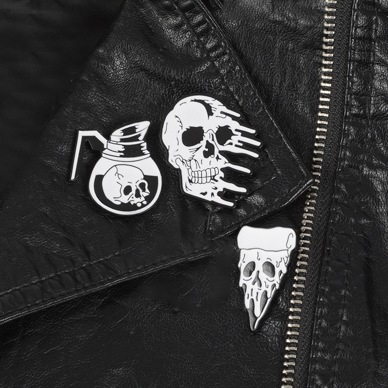 20pcs/Lot European Teapot Skull Cowboy Pins Badge Rose Skeleton Alloy Paint Brooches Unisex Halloween Clothing Pin Jewelry Accessories
20pcs/Lot European Teapot Skull Cowboy Pins Badge Rose Skeleton Alloy Paint Brooches Unisex Halloween Clothing Pin Jewelry Accessories