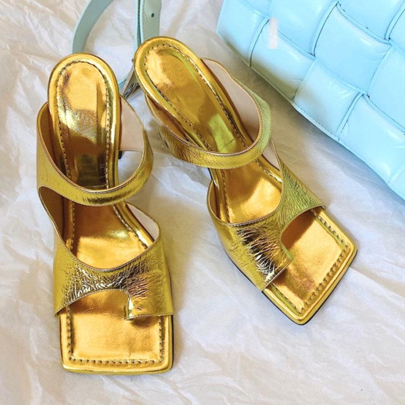 Shoes Woman's Slippers Low Luxury Slides Rubber Flip Flops Thin Heels Heeled Mules Square Toe 2021 Designer Hawaiian Summer
Shoes Woman's Slippers Low Luxury Slides Rubber Flip Flops Thin Heels Heeled Mules Square Toe 2021 Designer Hawaiian Summer