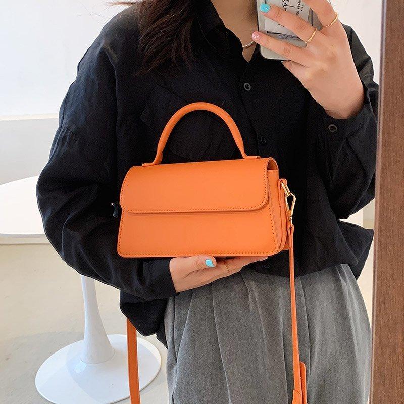 Classic Solid Color Crossbody Bag For Women Quality Leather Handbags Casual Simple Messenger Shoulder Bag Female Bolsas Feminina, Black
Classic Solid Color Crossbody Bag For Women Quality Leather Handbags Casual Simple Messenger Shoulder Bag Female Bolsas Feminina, Black