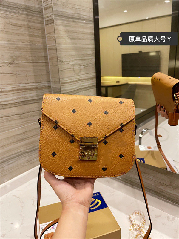 Shoulder Bags New Trendy Korean Version Of Wild Female Diamond Pattern Brown Net Red Saddle Western Style Genuine Leather Small Square Fashi
Shoulder Bags New Trendy Korean Version Of Wild Female Diamond Pattern Brown Net Red Saddle Western Style Genuine Leather Small Square Fashi