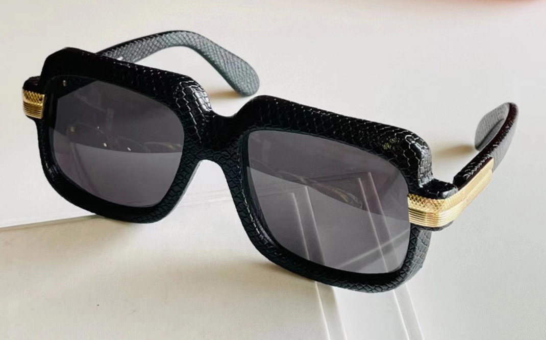 Square Legends Sunglasses 607 Black Leather Grey Shaded Sun Glasses Shades gafas de sol men Fashion Shades with Box
Square Legends Sunglasses 607 Black Leather Grey Shaded Sun Glasses Shades gafas de sol men Fashion Shades with Box