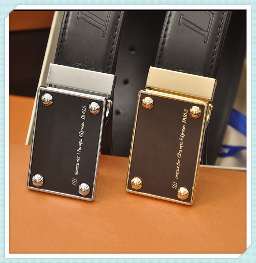 Genuine Leather Belt Women Designer Belts Letter Buckle Mens Luxury Waistband Cintura Ceintures Gürtel toggle clip Belt 3.8cm 21081203Q
Genuine Leather Belt Women Designer Belts Letter Buckle Mens Luxury Waistband Cintura Ceintures Gürtel toggle clip Belt 3.8cm 21081203Q